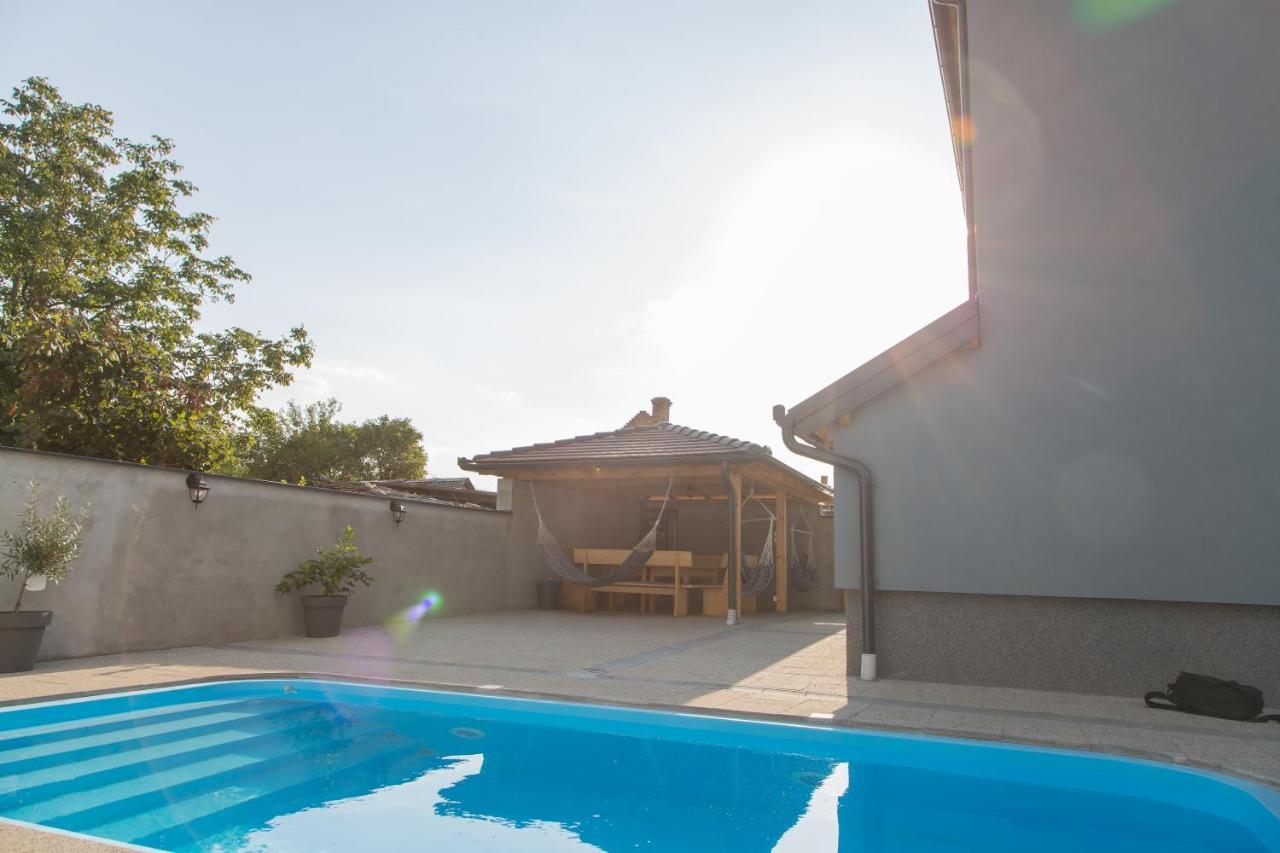 Holiday Home Thesaurum Karanac Экстерьер фото