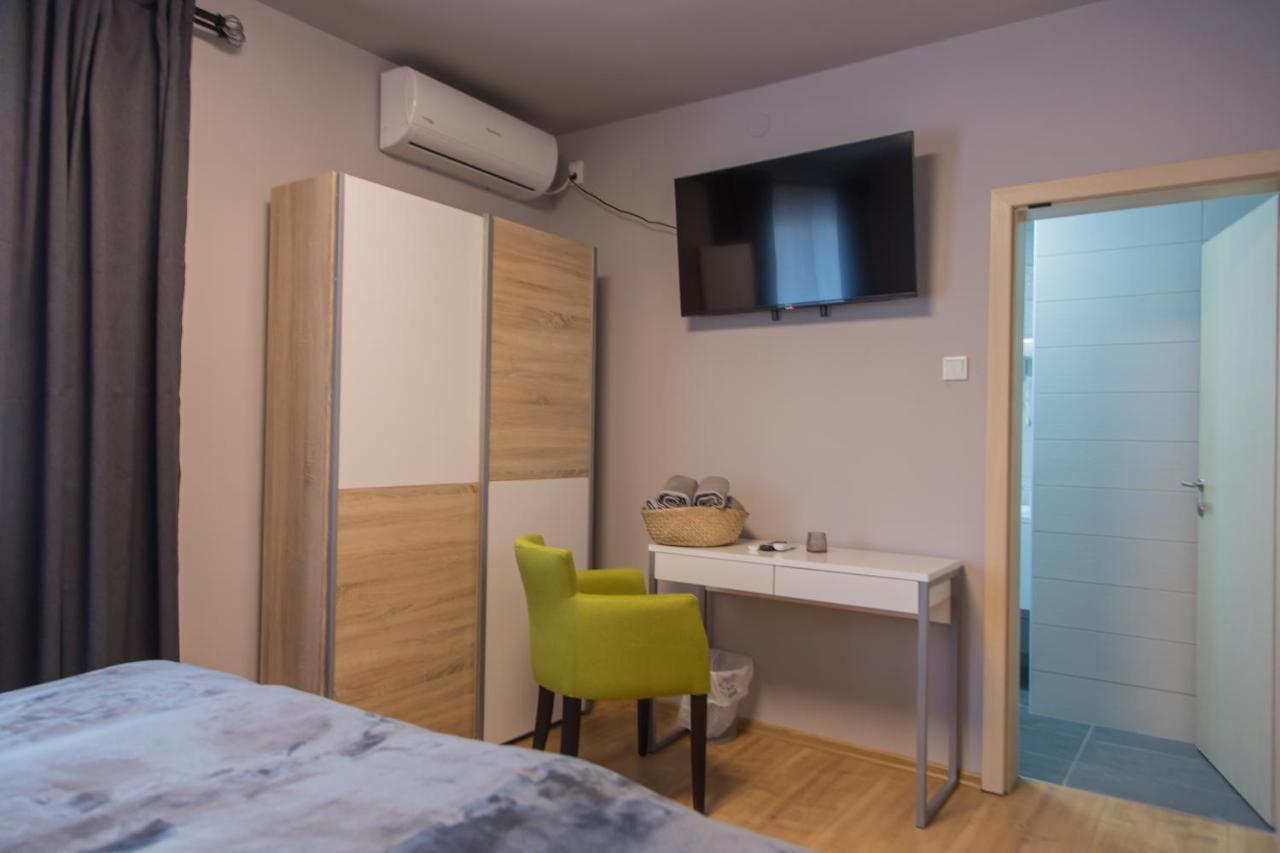 Holiday Home Thesaurum Karanac Экстерьер фото